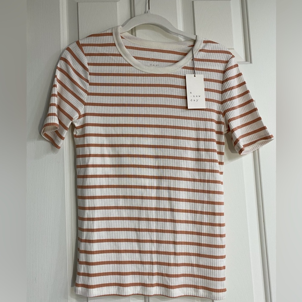 NWT A New Day Ribbed T-Shirt in Size Medium